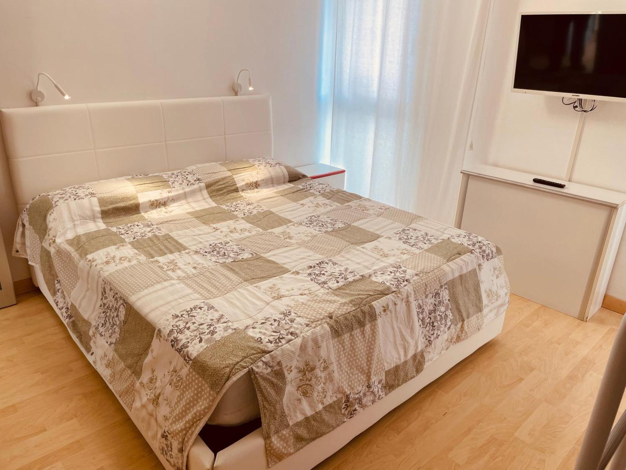 App4Rent Augustus Sea View - Family House - Wifi&Parking - 3 Rooms Lido di Jesolo Bagian luar foto