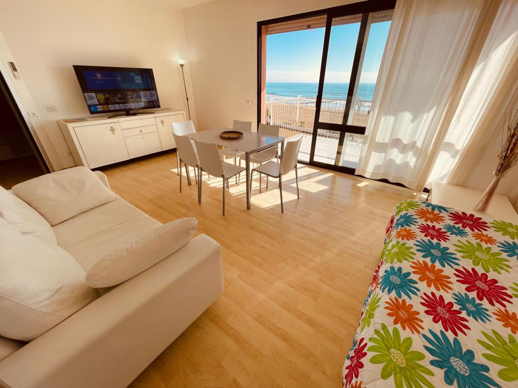 App4Rent Augustus Sea View - Family House - Wifi&Parking - 3 Rooms Lido di Jesolo Bagian luar foto